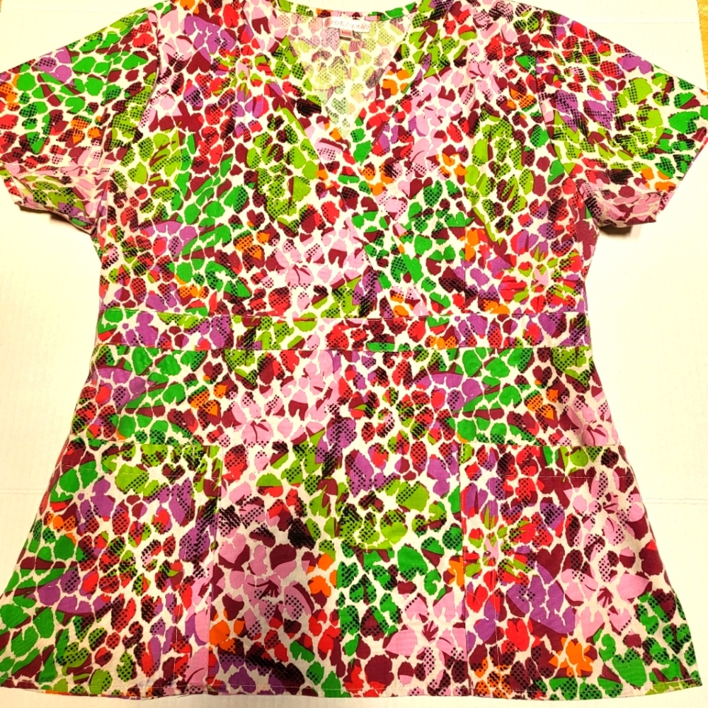 Scrub Vibrant Multicolor Women's Uniform V-neck Top. Size Medium